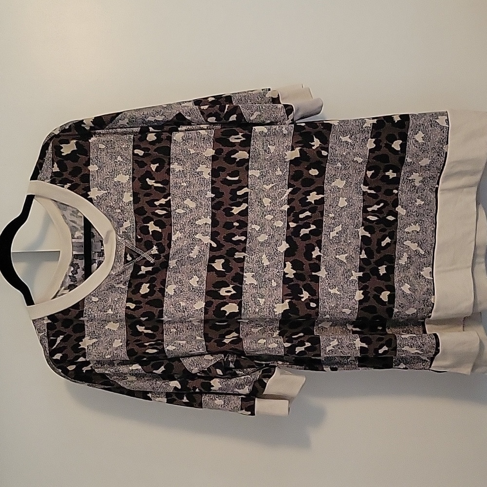 Honeyme XXXL striped leopard top